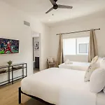 Chaparral - 2 Units - Jacuzzi - Heart Of Old Town