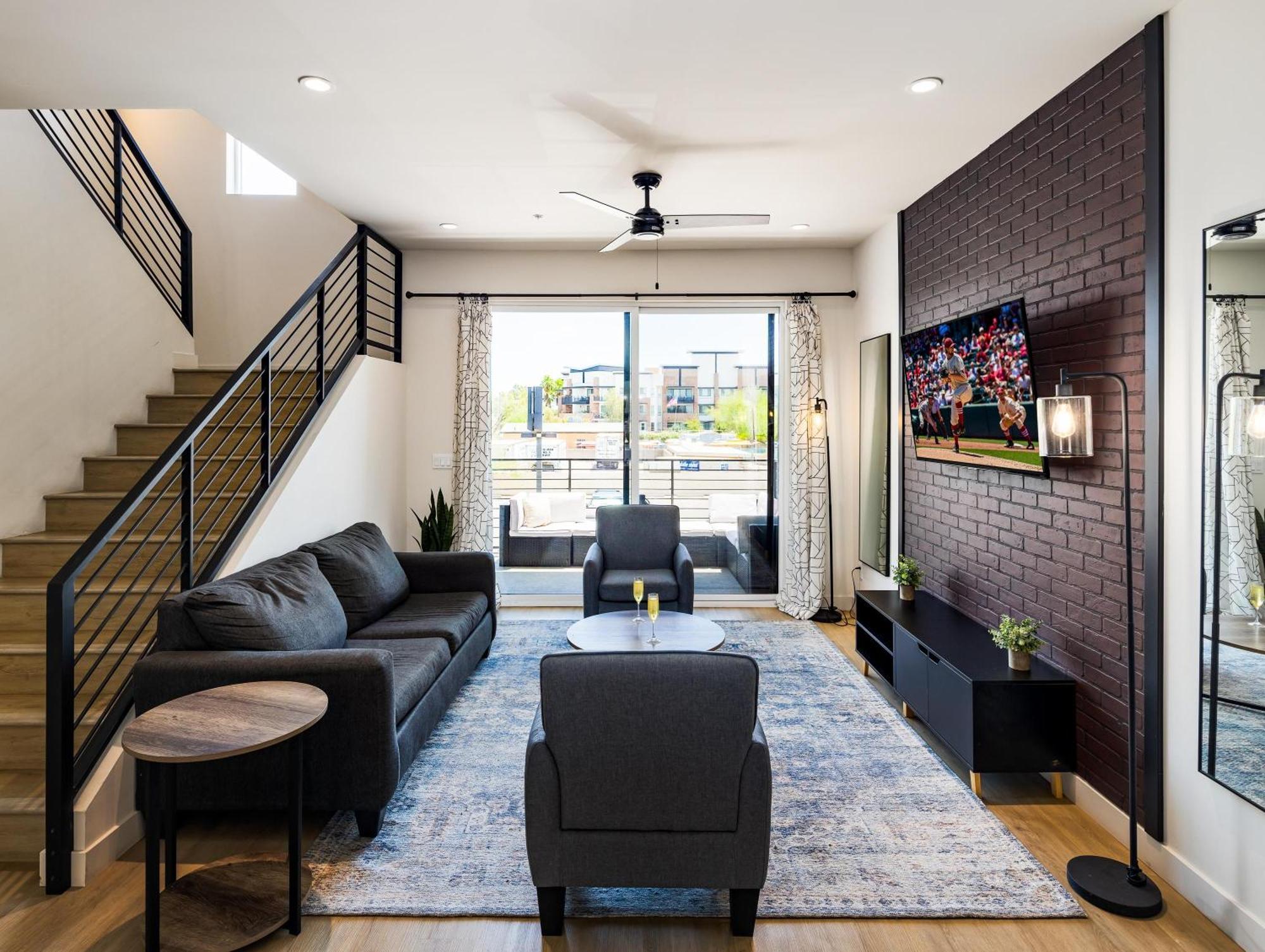 Chaparral - 2 Units - Jacuzzi - Heart Of Old Town